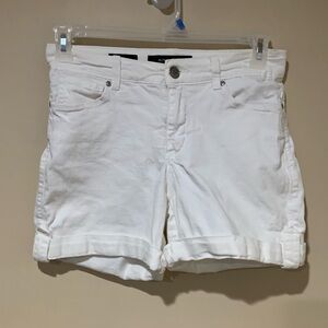 Nine West 6/28 denim jean shorts